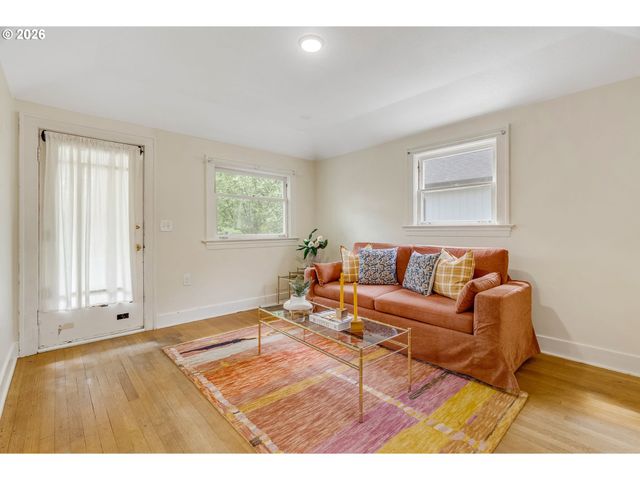 6351 Ne 34TH Ave, Portland, OR 97211