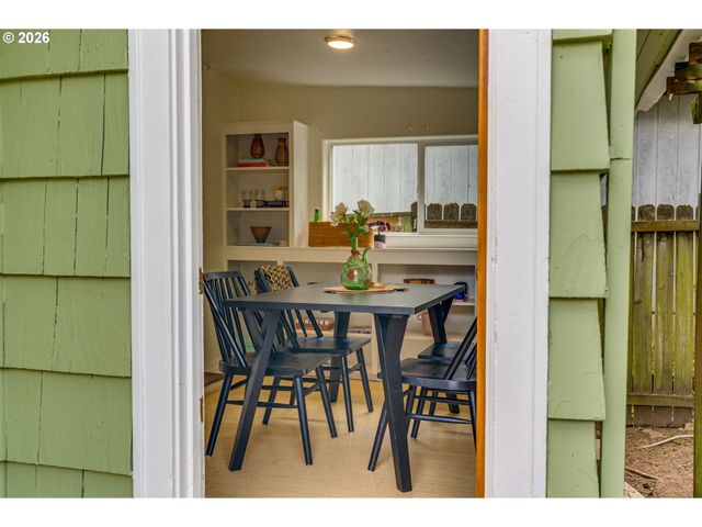 6351 Ne 34TH Ave, Portland, OR 97211