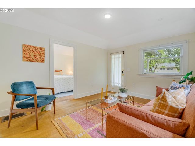 6351 Ne 34TH Ave, Portland, OR 97211