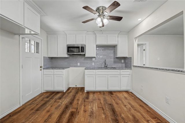 4705 Kendall Dr, Corpus Christi, TX 78415