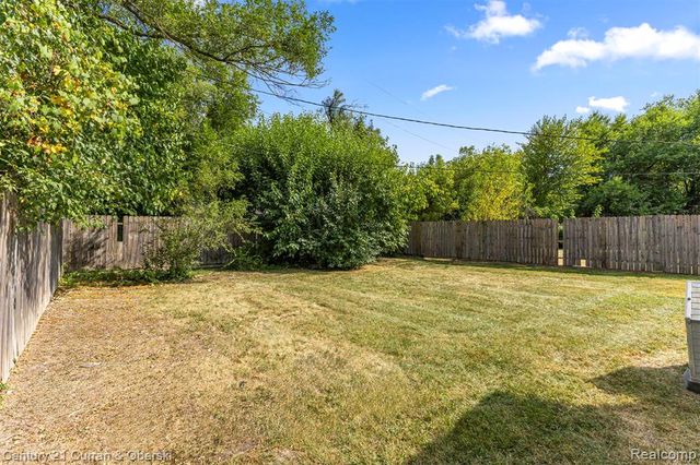 22030 Dante Street, Oak Park, MI 48237