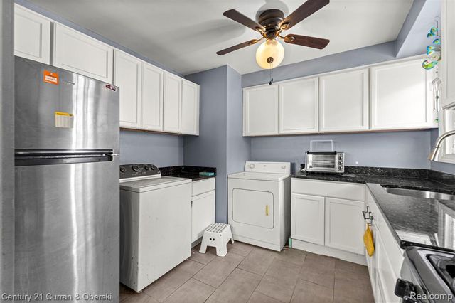 22030 Dante Street, Oak Park, MI 48237