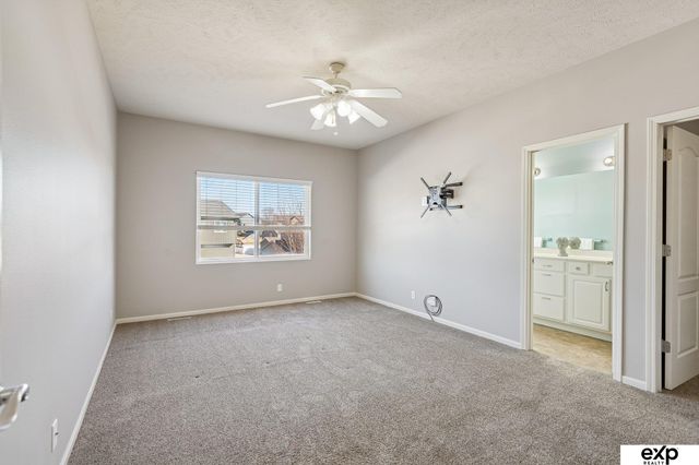 18708 Hayes Circle, Omaha, NE 68135