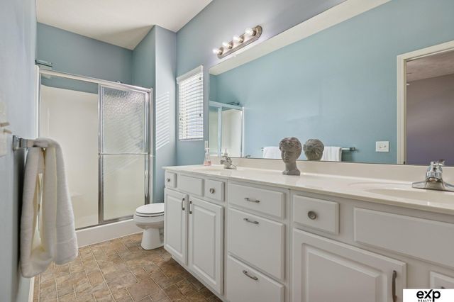 18708 Hayes Circle, Omaha, NE 68135