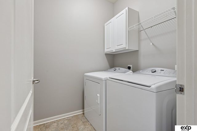 18708 Hayes Circle, Omaha, NE 68135