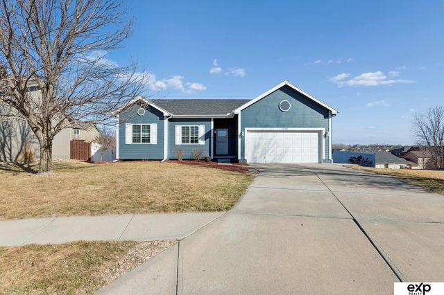 18708 Hayes Circle, Omaha, NE 68135