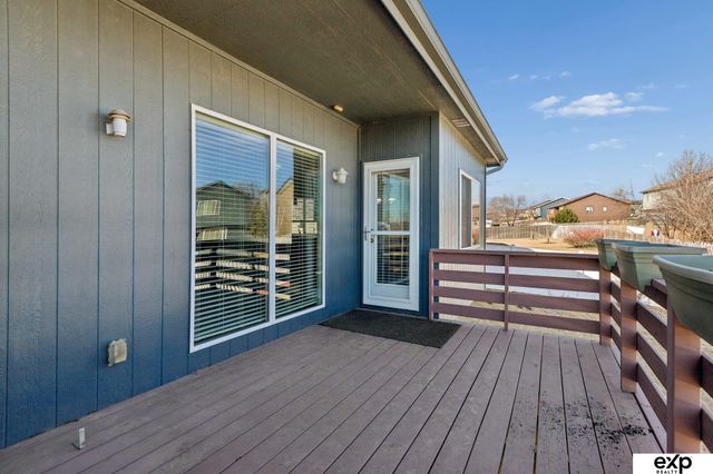 18708 Hayes Circle, Omaha, NE 68135