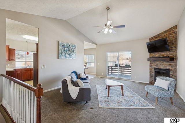 18708 Hayes Circle, Omaha, NE 68135