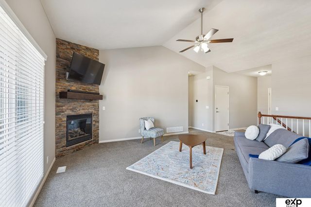 18708 Hayes Circle, Omaha, NE 68135