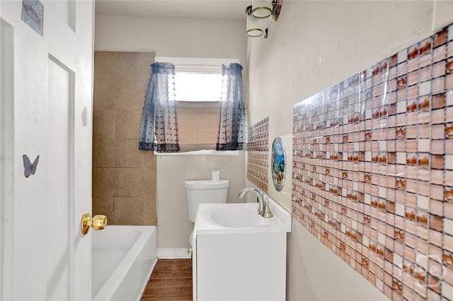 207 Cleland Avenue, Savannah, GA 31415