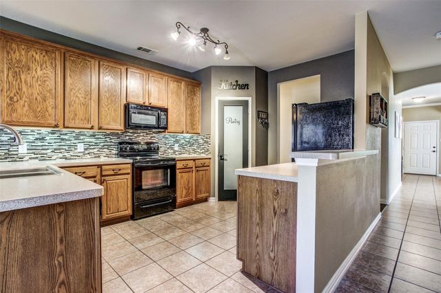 285 Big Bear Drive, Melissa, TX 75454
