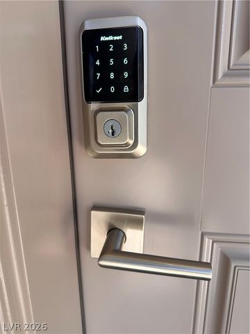 2464 Tom Collins Drive, Las Vegas, NV 89169