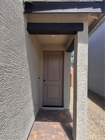 2464 Tom Collins Drive, Las Vegas, NV 89169