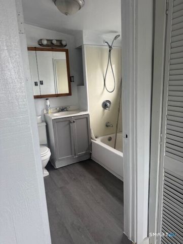 27 Melba Avenue B, Milford, CT 06460