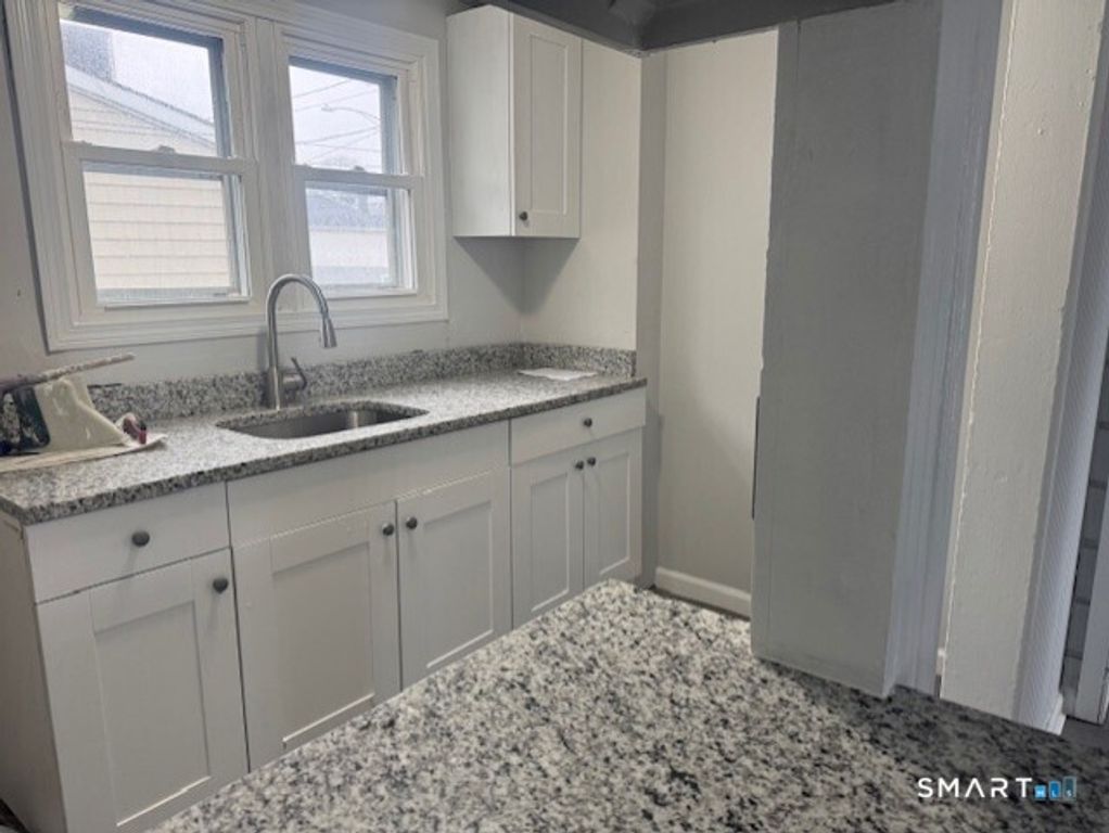 27 Melba Avenue B, Milford, CT 06460