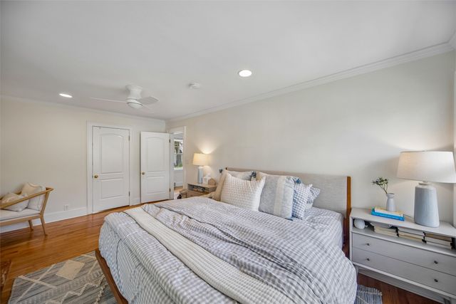 3300 Elmwood Drive, Des Moines, IA 50312