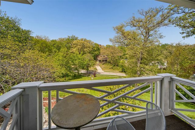 3300 Elmwood Drive, Des Moines, IA 50312