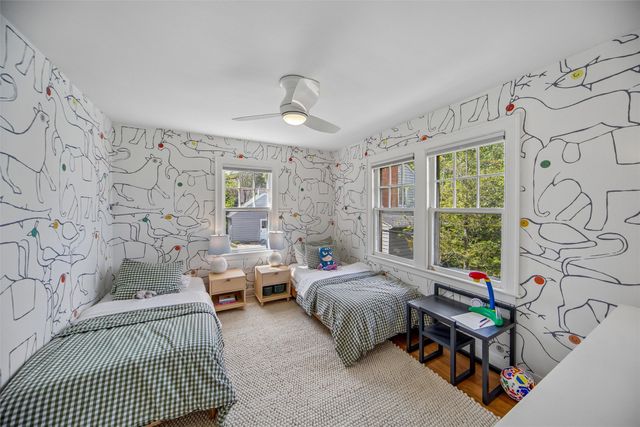 3300 Elmwood Drive, Des Moines, IA 50312