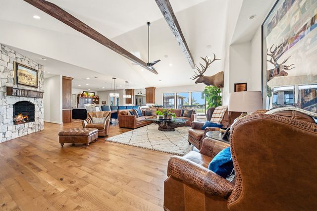 887 Hcr. 3110 N, Abbott, TX 76621