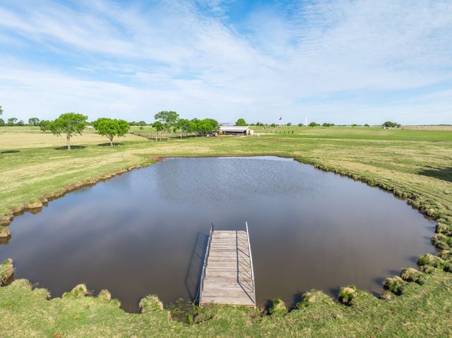 887 Hcr. 3110 N, Abbott, TX 76621