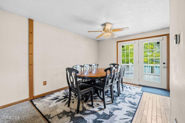 2160 Queensdale Court, Maumee, OH 43537