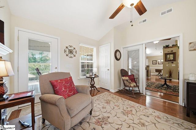 205 Garfield Lane, Simpsonville, SC 29681