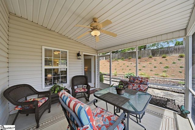205 Garfield Lane, Simpsonville, SC 29681