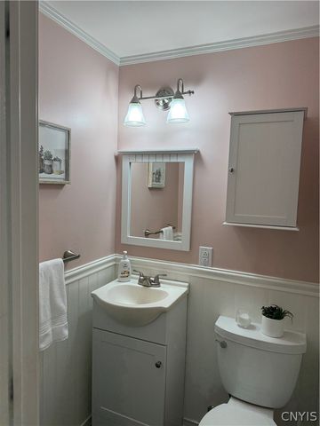 2541 Lyons Road, Camillus, NY 13031