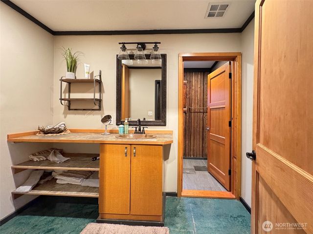 127 Lake Farm Road, Port Angeles, WA 98362