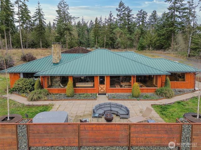 127 Lake Farm Road, Port Angeles, WA 98362