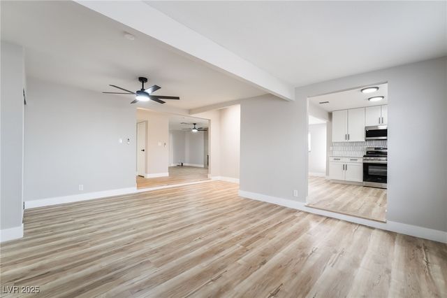 652 Red Lake Way, Las Vegas, NV 89110