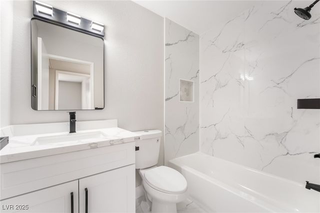 652 Red Lake Way, Las Vegas, NV 89110