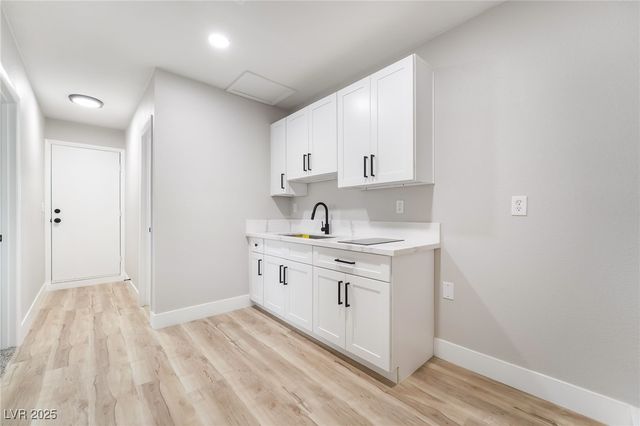 652 Red Lake Way, Las Vegas, NV 89110