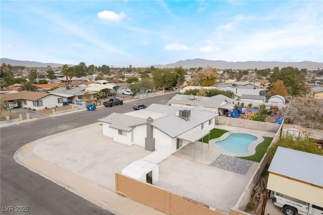 652 Red Lake Way, Las Vegas, NV 89110