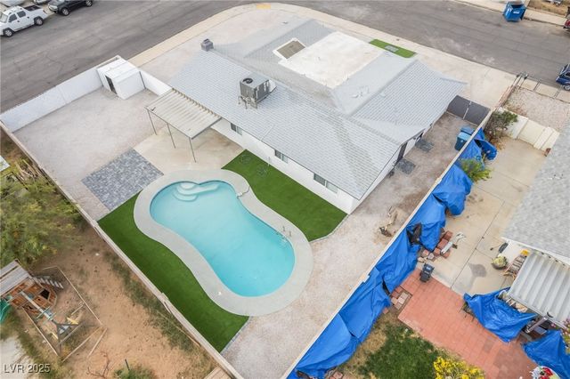 652 Red Lake Way, Las Vegas, NV 89110