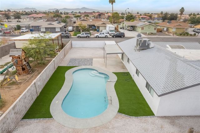 652 Red Lake Way, Las Vegas, NV 89110