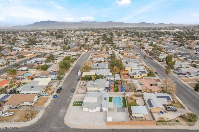 652 Red Lake Way, Las Vegas, NV 89110