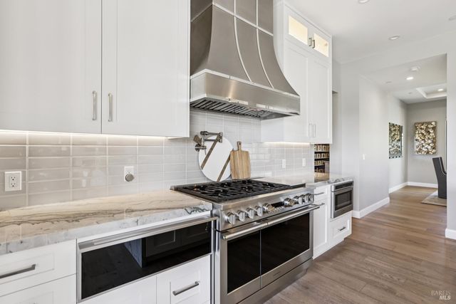 3758 Skyfarm Dr, Santa Rosa, CA 95403