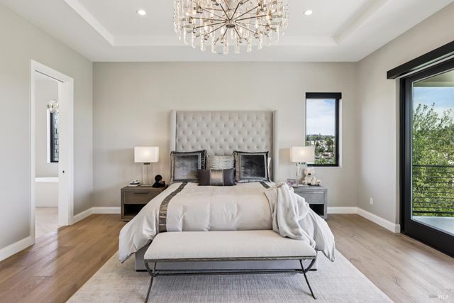 3758 Skyfarm Dr, Santa Rosa, CA 95403