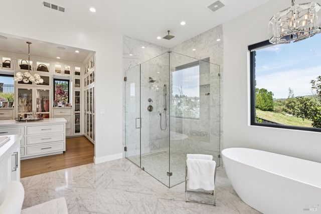 3758 Skyfarm Dr, Santa Rosa, CA 95403