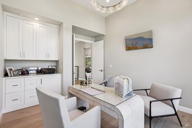 3758 Skyfarm Dr, Santa Rosa, CA 95403