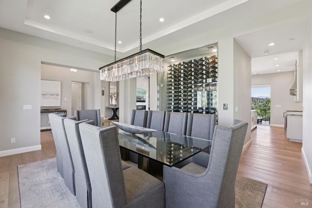 3758 Skyfarm Dr, Santa Rosa, CA 95403