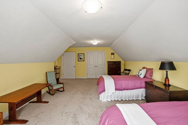 18 Inverness 18, Plymouth, MA 02360