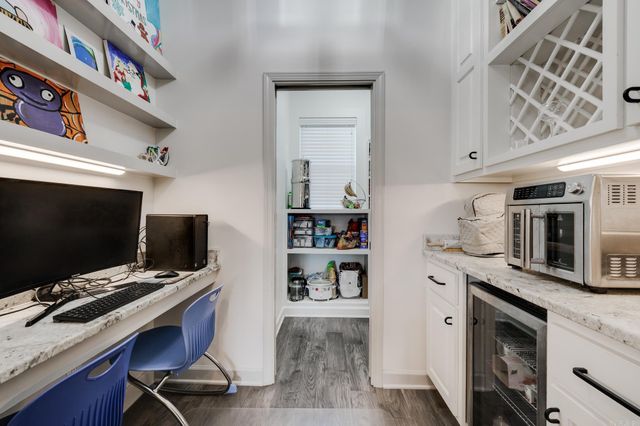 1875 Josh, Conway, AR 72034