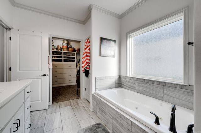 1875 Josh, Conway, AR 72034