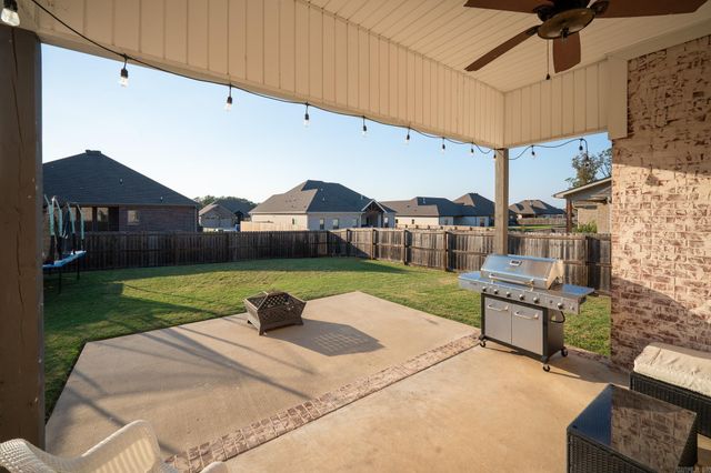 1875 Josh, Conway, AR 72034