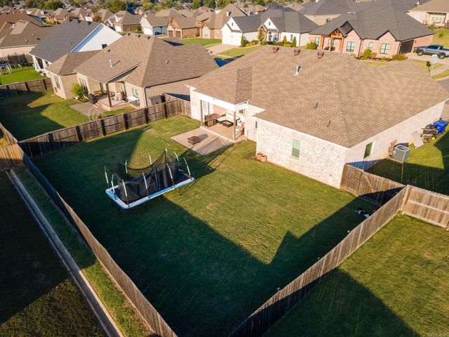 1875 Josh, Conway, AR 72034