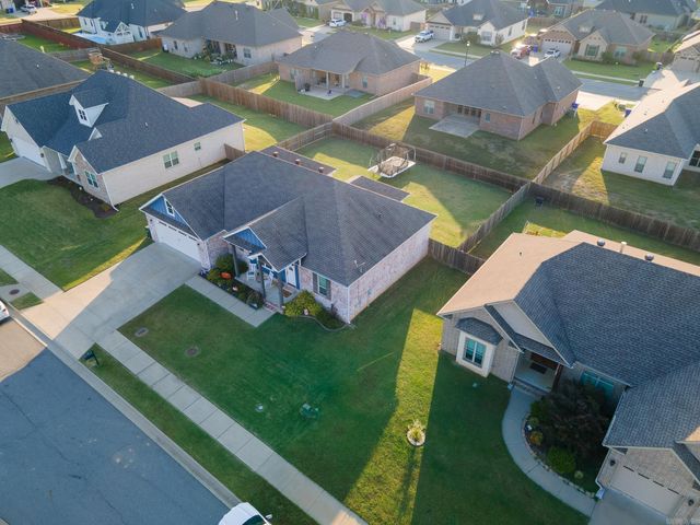 1875 Josh, Conway, AR 72034