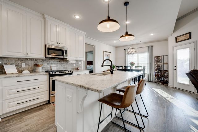 1875 Josh, Conway, AR 72034