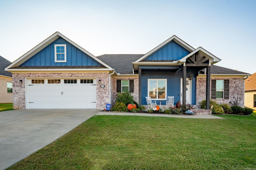 1875 Josh, Conway, AR 72034